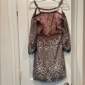 Wrangler Off-Shoulder Paisley Mini Dress in Mauve and Brown